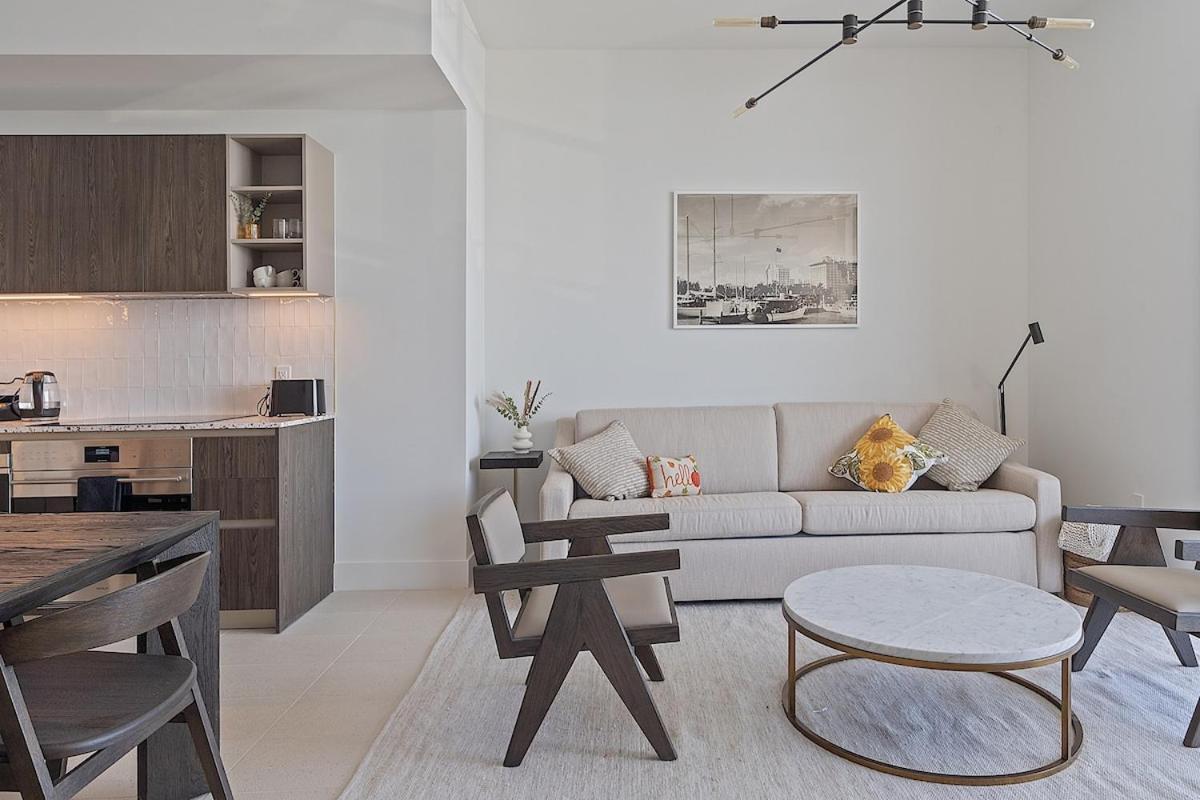 Apartment Lux 3bd Penthouse Line, Water And View