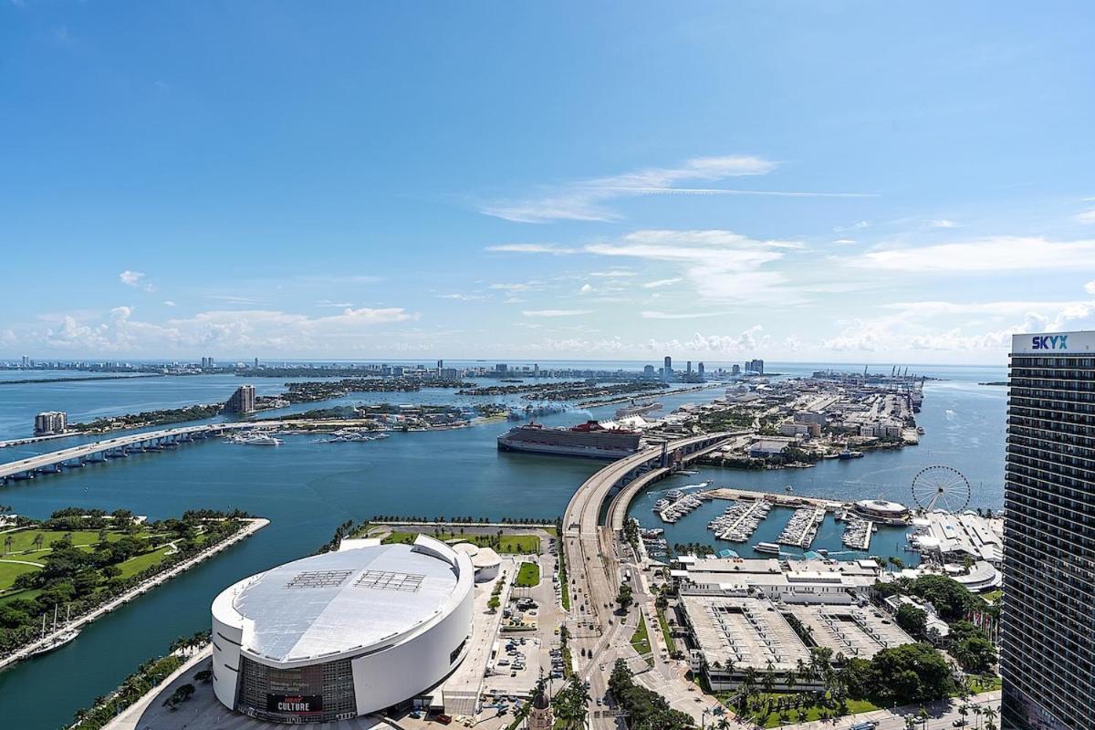 Lux 3bd Penthouse Line, Water And View Apartment Miami