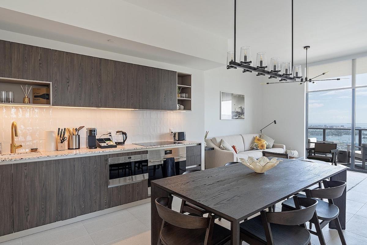 Lux 3bd Penthouse Line, Water And View Apartment